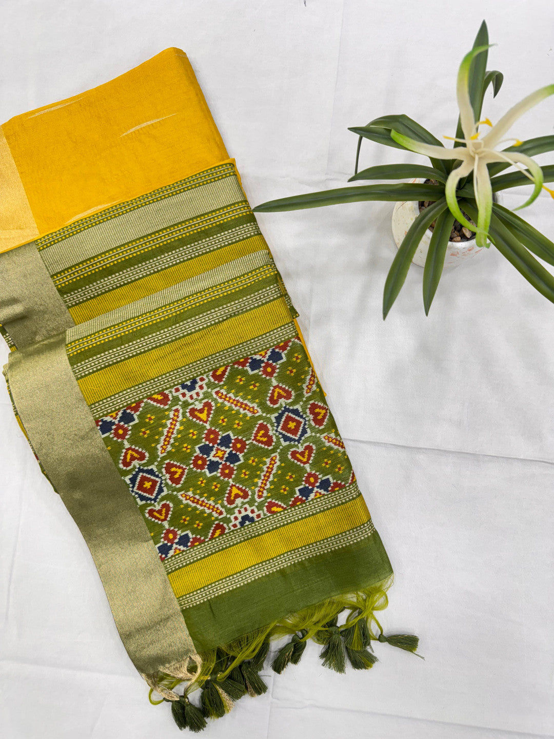 Khadi Raw Silk Saree with Rich Meena Weaving Patola Pallu