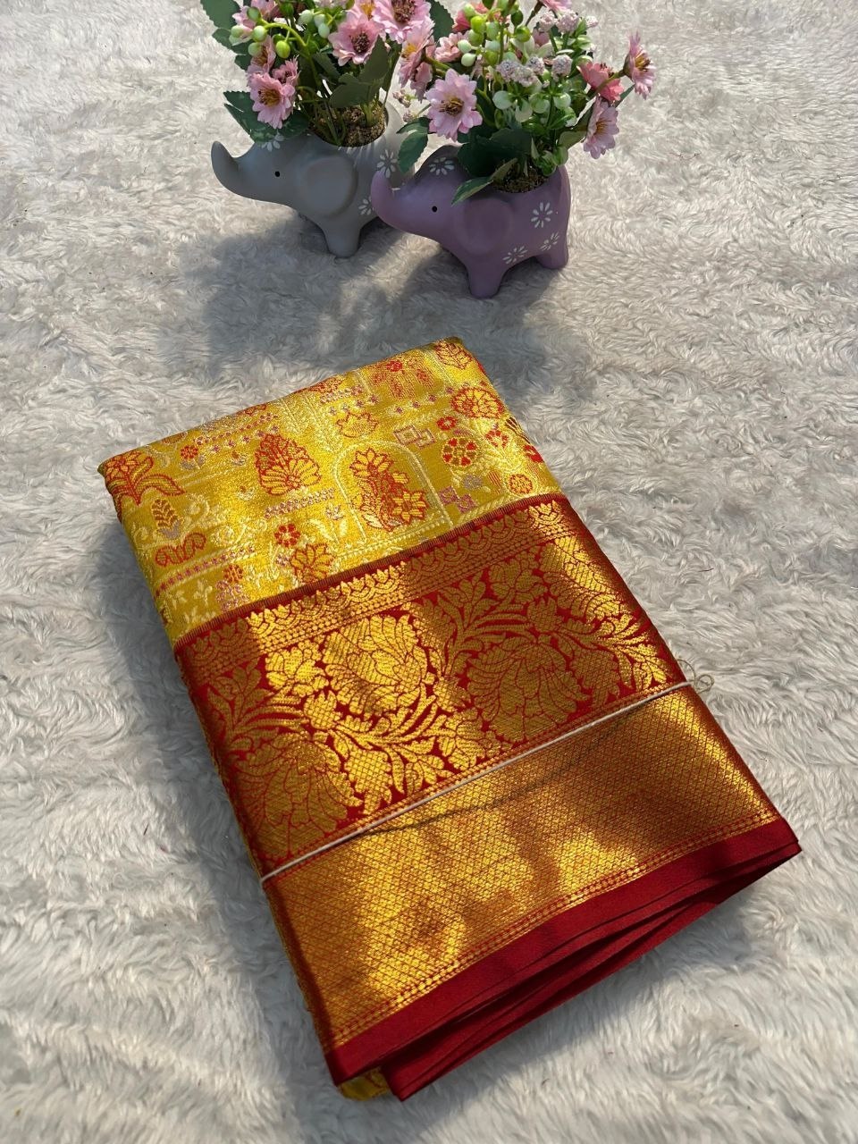 Soft kanchipuram silk saree with zari weaving work