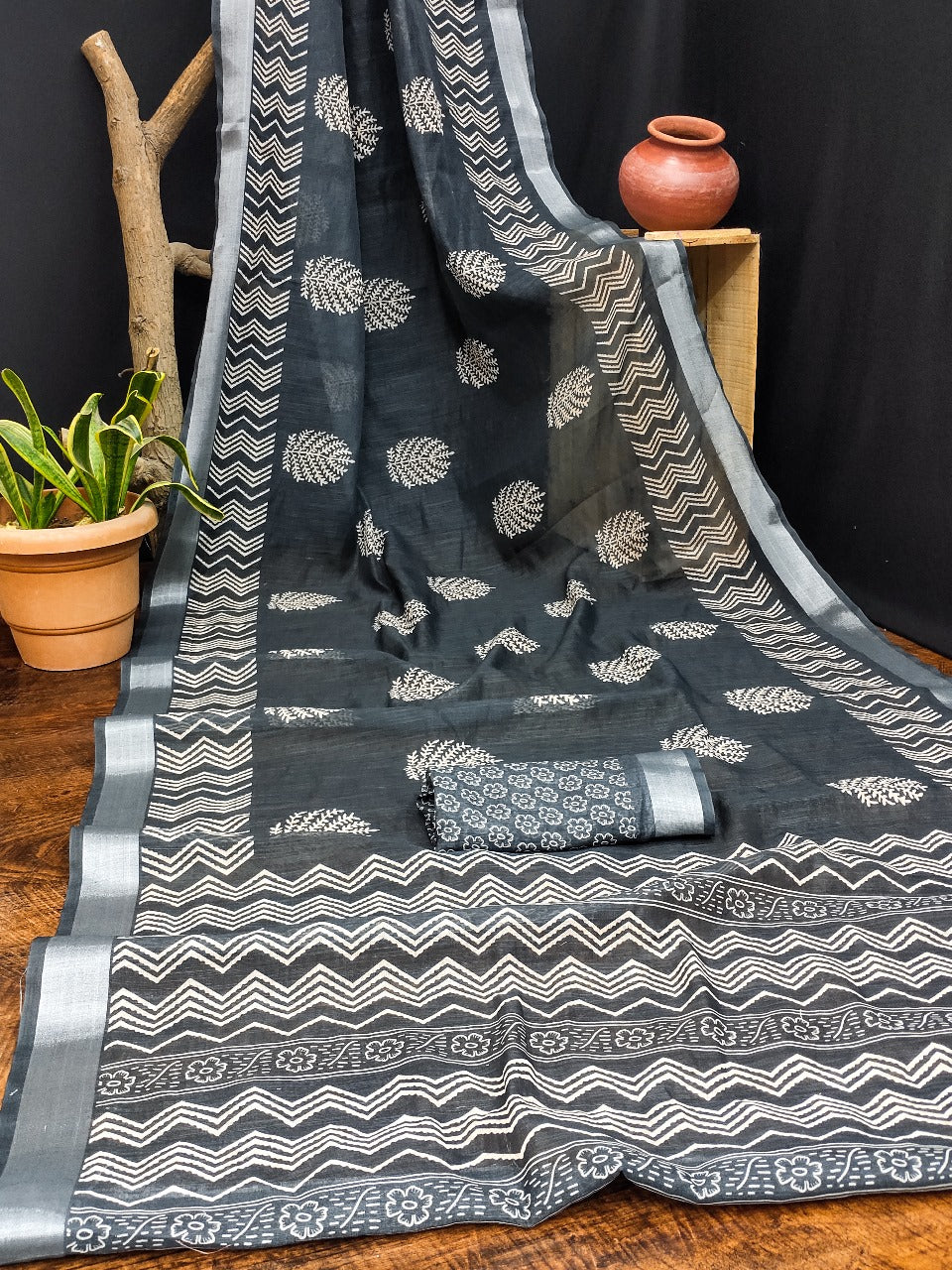 Soft Linen cotton saree