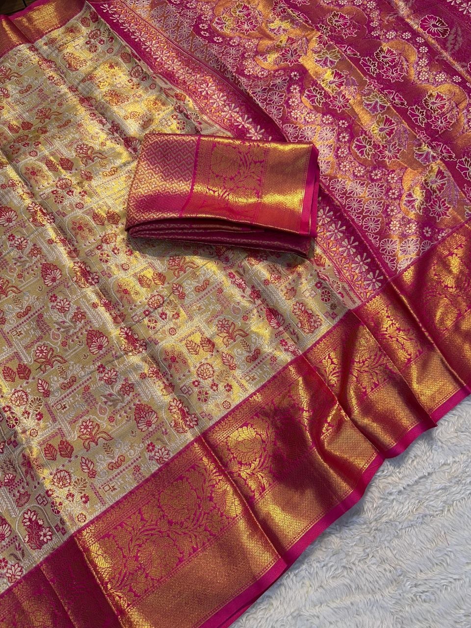 Soft kanchipuram silk saree with zari weaving work
