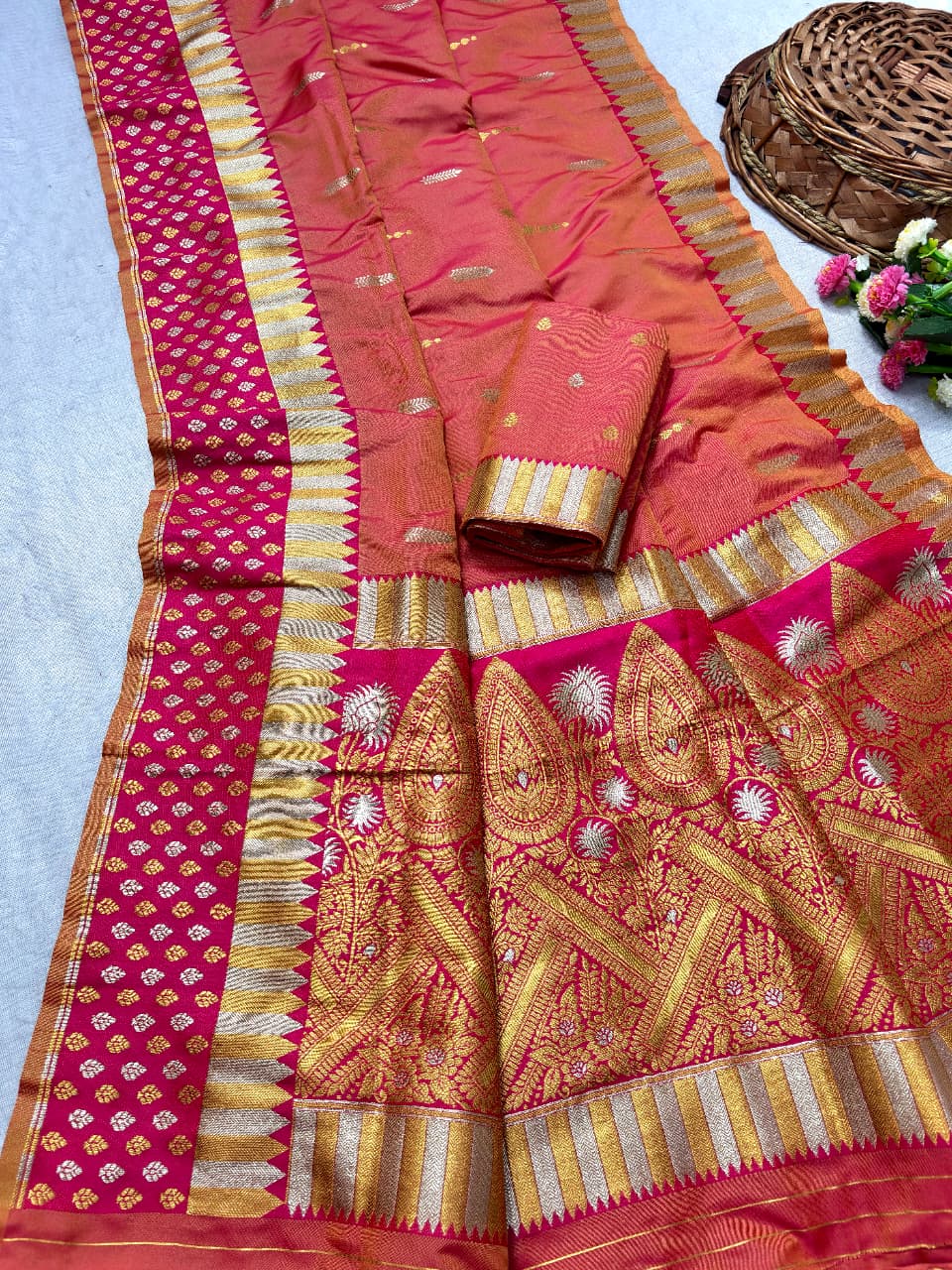 Soft silk banarasi saree with zari weaving work