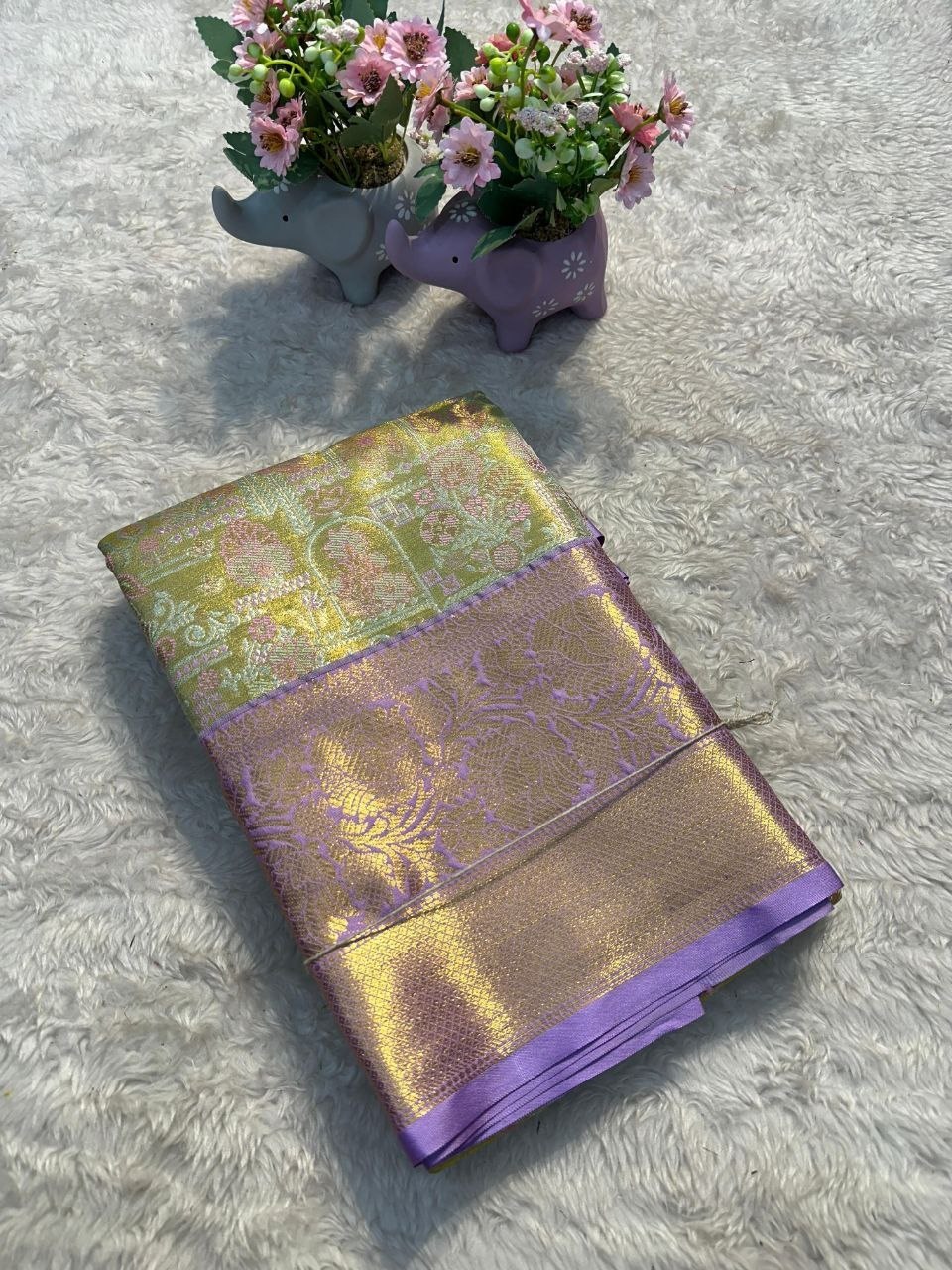 Soft kanchipuram silk saree with zari weaving work