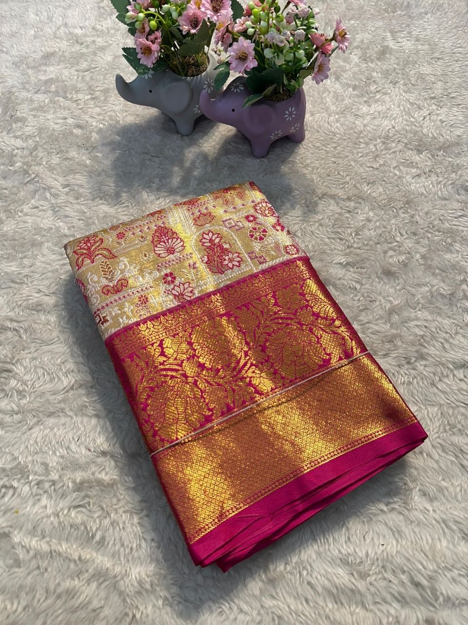 Soft kanchipuram silk saree with zari weaving work