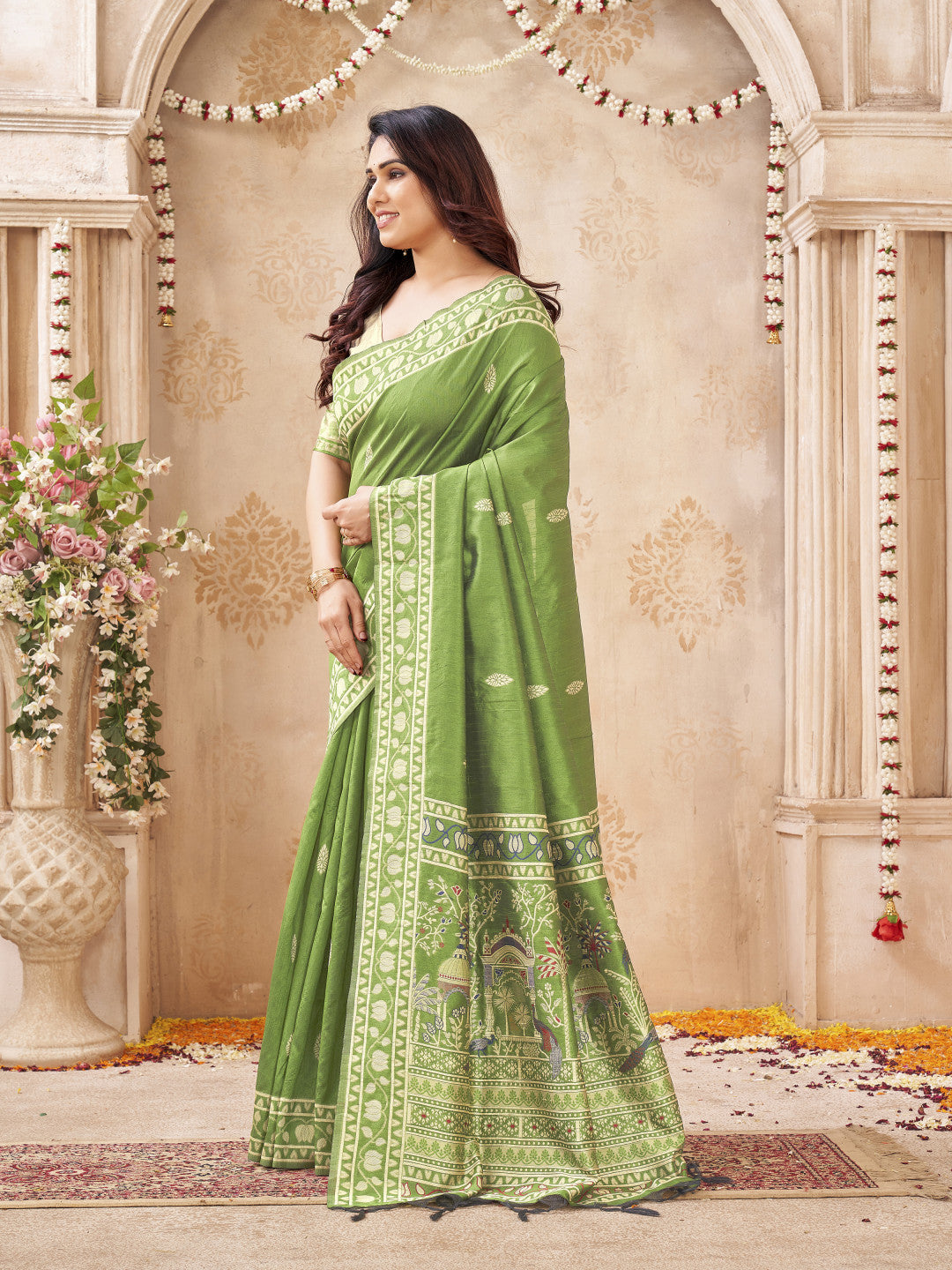 Soft Bangalore handloom raw silk saree with meenakari weaving work