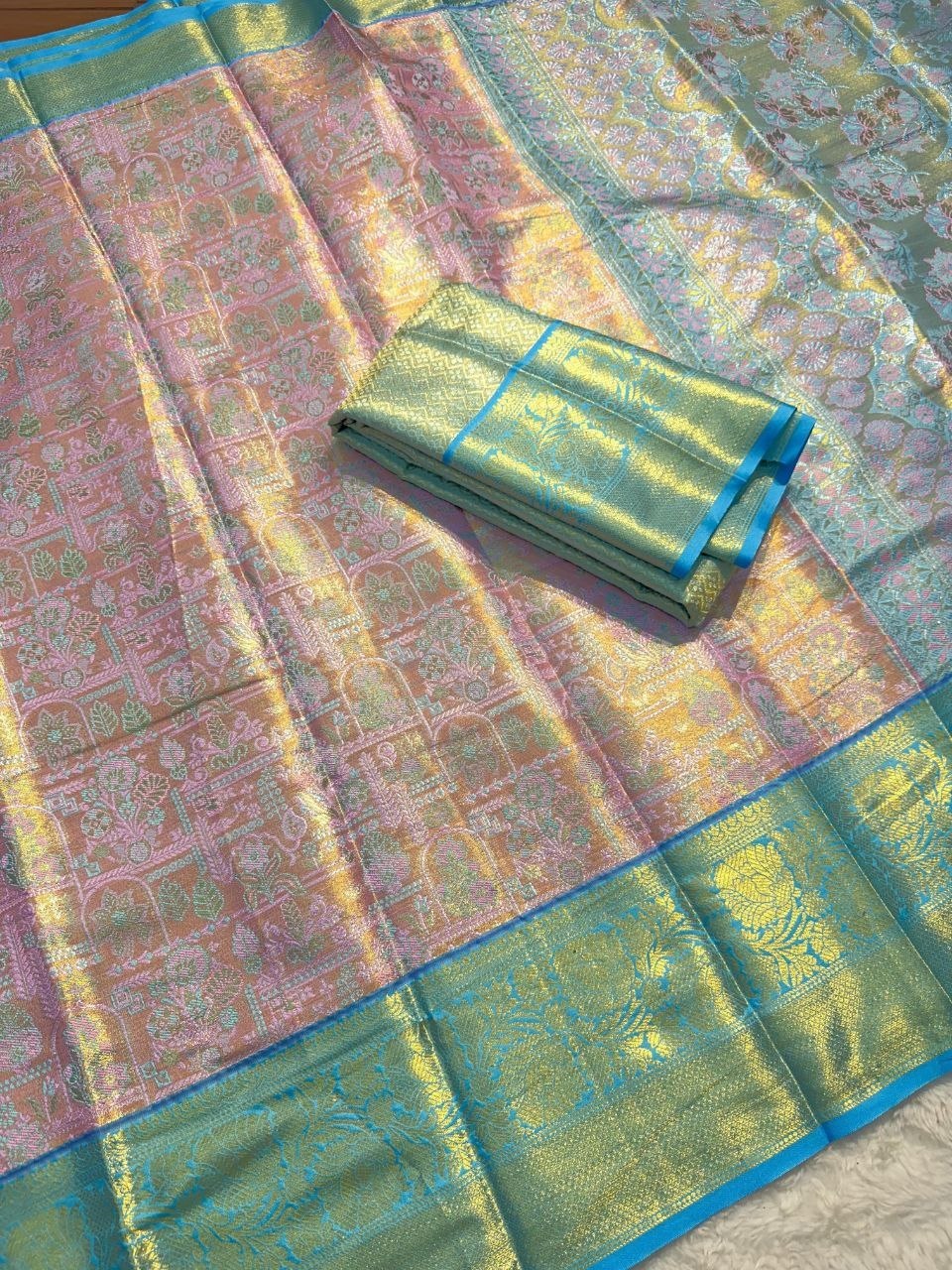 Soft kanchipuram silk saree with zari weaving work
